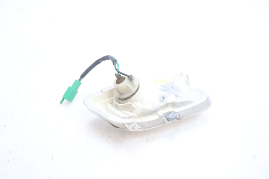 photo de Pisca dianteiro direito YAMAHA XMAX X-MAX 125 (2006 - 2009) - Zoom do estado de desgaste