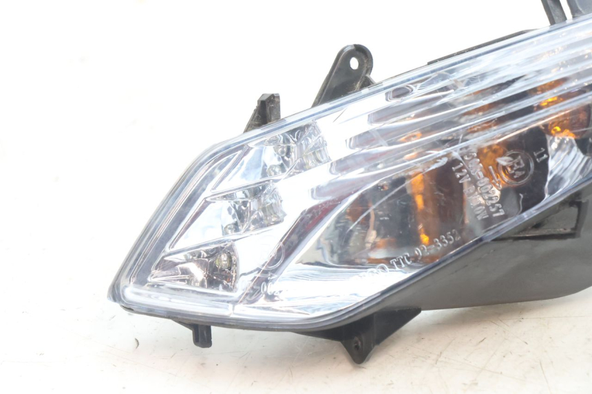 photo de Pisca dianteiro esquerdo KYMCO AGILITY 16+ 4T 50 (2018 - 2023) - Detalhe da peça