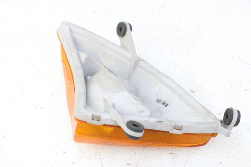 photo de Pisca dianteiro esquerdo HONDA CBR F SC25 1000 (1989 - 1992) - Pontos de fixação