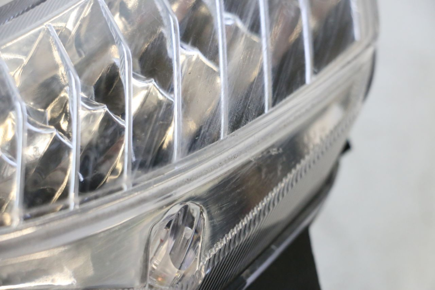 photo de CLIGNOTANT AVANT GAUCHE KEEWAY F-ACT FACT EVO 50 (2020 - 2026) - Zoom do estado de desgaste