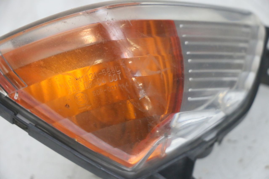 photo de Pisca dianteiro esquerdo YAMAHA FJR ABS 1300 (2006 - 2012) - Vista geral