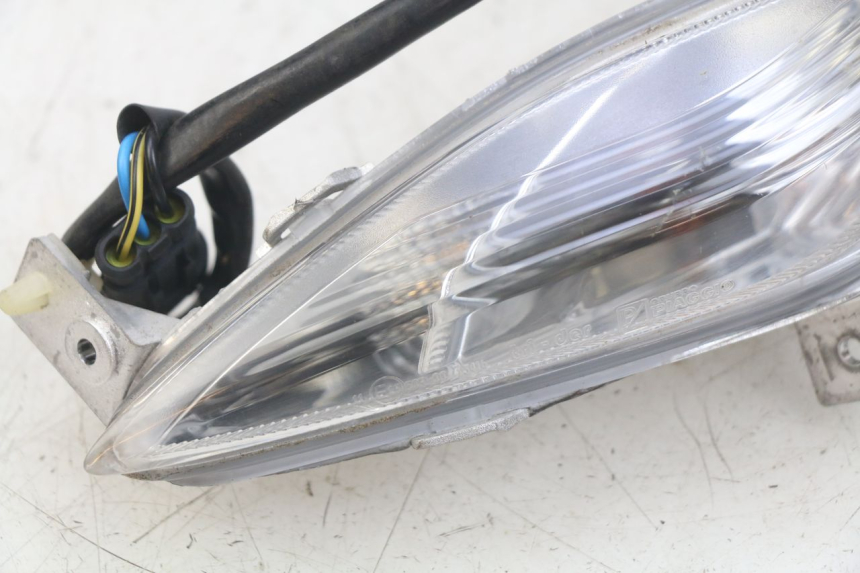 photo de Pisca dianteiro esquerdo PIAGGIO FLY 4T 50 (2013 - 2017) - Pontos de fixação