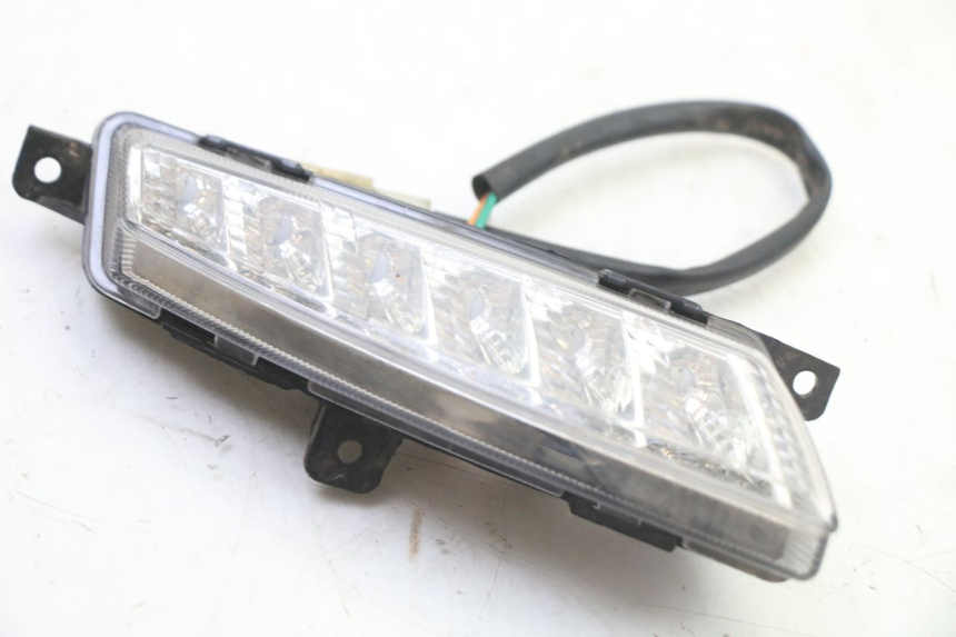 photo de Pisca dianteiro esquerdo VENESI FLY RETRO 4T 50 (2020 - 2025) - Detalhe da peça