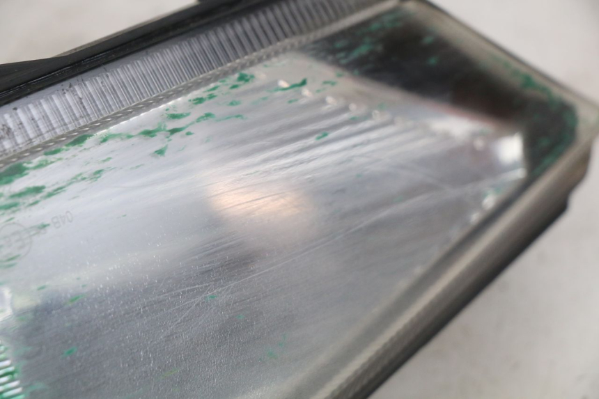 photo de Pisca dianteiro esquerdo SYM GTS EFI 125 (2012 - 2016) - Pontos de fixação