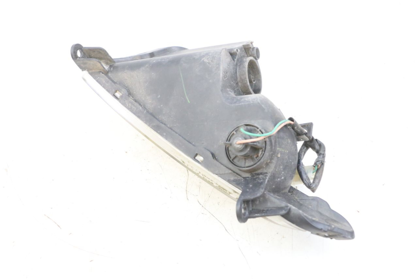 photo de Pisca dianteiro esquerdo SYM GTS EVO 125 (2009 - 2013) - Pontos de fixação