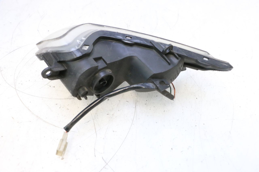 photo de Pisca dianteiro esquerdo SYM GTS EVO 125 (2009 - 2013) - Outro ângulo de visão