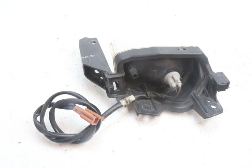 photo de SINALIZADOR DIANTEIRO ESQUERDO YAMAHA N-MAX NMAX 125 (2021 - 2024) - Vista geral