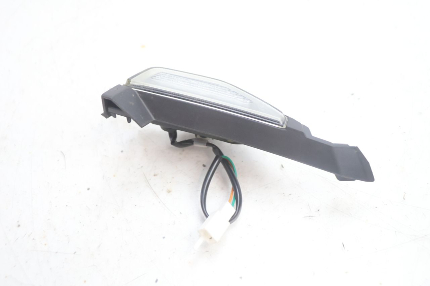 photo de SINALIZADOR DIANTEIRO ESQUERDO JM MOTORS R-MAX TECH 50 (2024 - 2026) - Zoom do estado de desgaste
