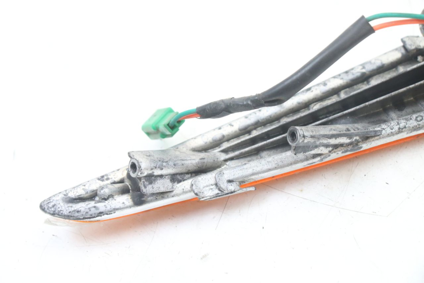 photo de Pisca dianteiro esquerdo HONDA SCV LEAD 100 (2003 - 2007) - Pontos de fixação