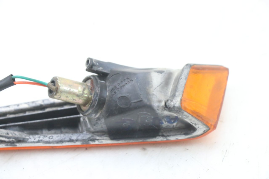 photo de Pisca dianteiro esquerdo HONDA SCV LEAD 100 (2003 - 2007) - Estado da superfície