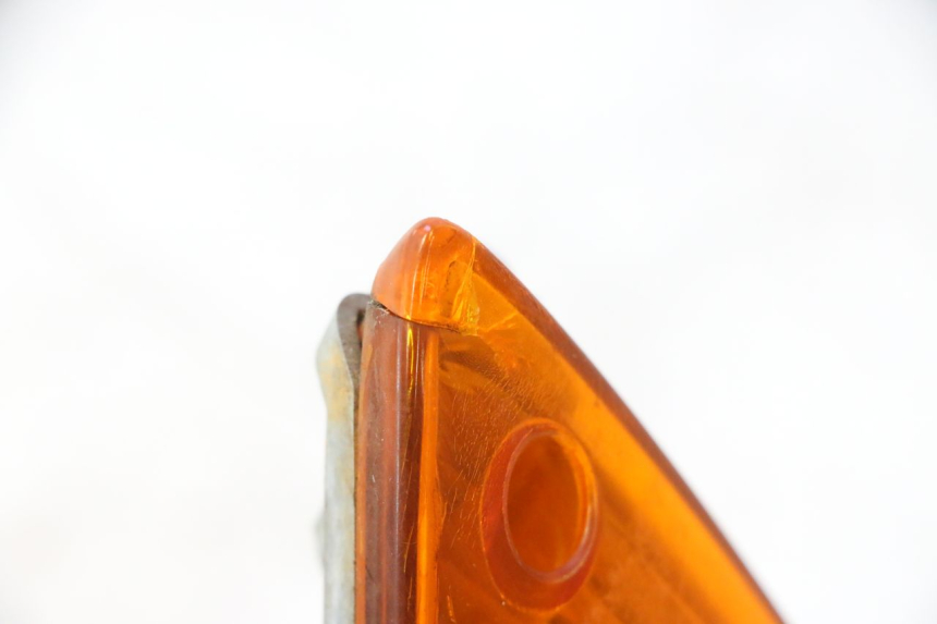 photo de SINALIZADOR DIANTEIRO ESQUERDO HONDA SH 125 (2001 - 2003) - Pontos de fixação