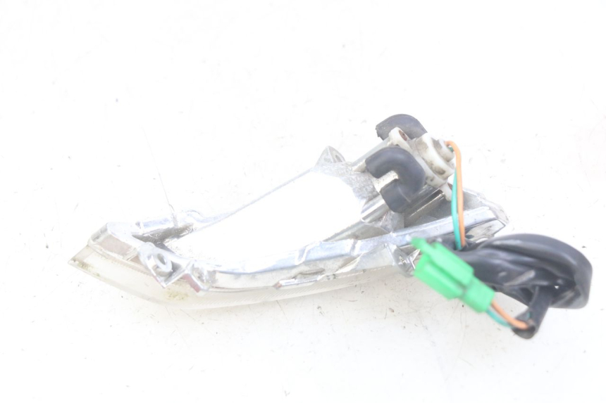 photo de Pisca dianteiro esquerdo PEUGEOT TWEET 4T 50 (2018 - 2022) - Pontos de fixação