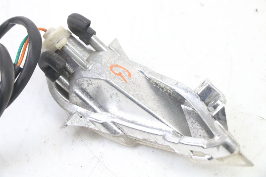 photo de Pisca dianteiro esquerdo PEUGEOT TWEET PRO CARGO 50 (2018 - 2022) - Pontos de fixação
