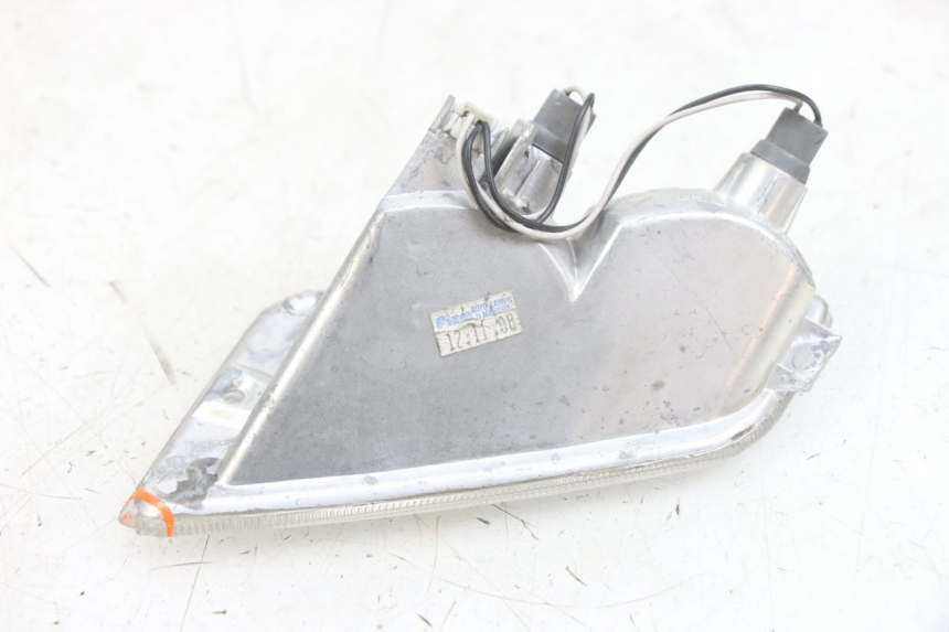 photo de Pisca dianteiro esquerdo PIAGGIO VESPA GTS SUPER IE 125 (2009 - 2016) - Zoom do estado de desgaste