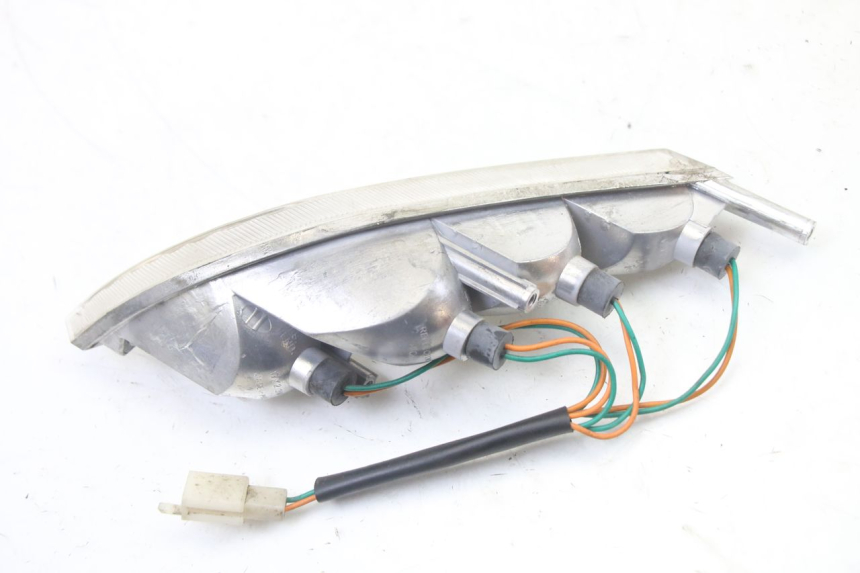 photo de Pisca dianteiro esquerdo PEUGEOT VIVACITY NEW 2T 50 (2008 - 2017) - Ampliação técnica
