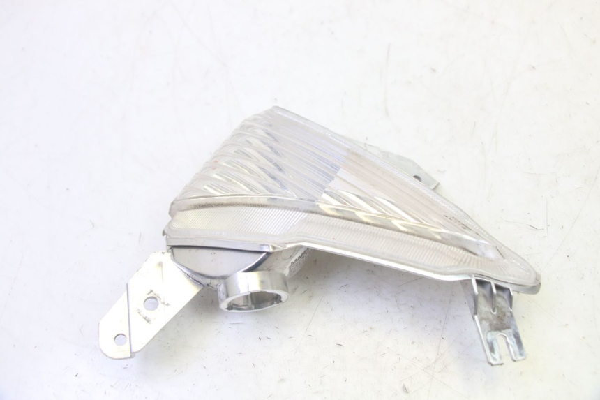 photo de Pisca dianteiro esquerdo YAMAHA X-MAX XMAX 125 (2010 - 2013) - Detalhe da peça