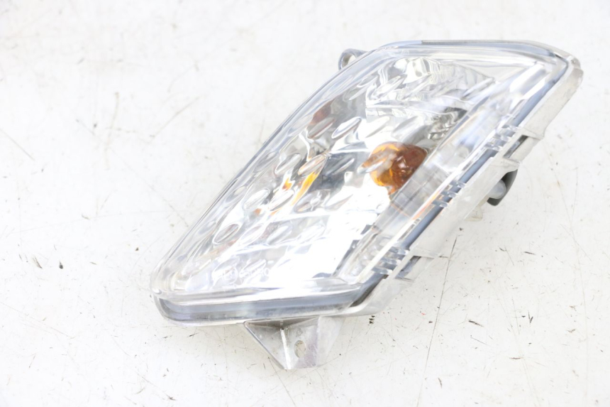 photo de Pisca dianteiro esquerdo YAMAHA XMAX X-MAX 125 (2006 - 2009) - Detalhe da peça