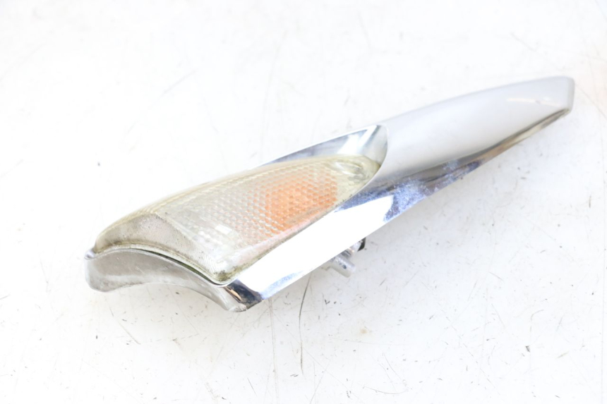 photo de Pisca dianteiro esquerdo PIAGGIO XEVO - X EVO 125 (2007 - 2017) - Pontos de fixação