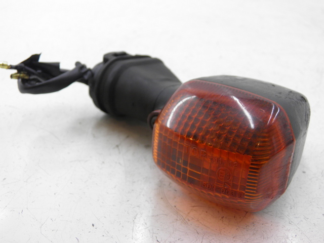 photo de Pisca dianteiro esquerdo YAMAHA FZS FAZER 1000 (2003 - 2005) - Detalhe da peça