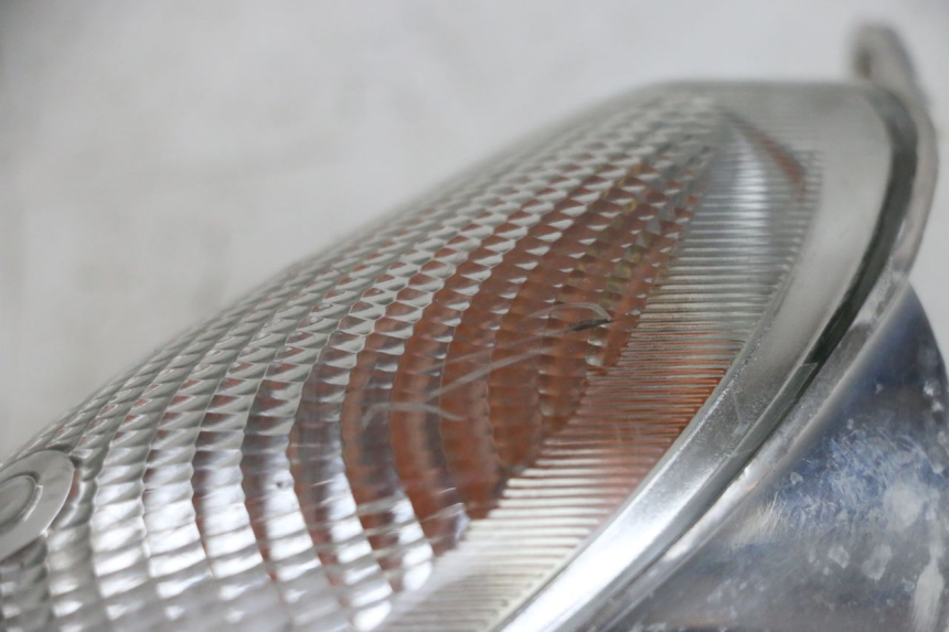 photo de Pisca dianteiro esquerdo YAMAHA YP MAJESTY 125 (2002 - 2006) - Ampliação técnica