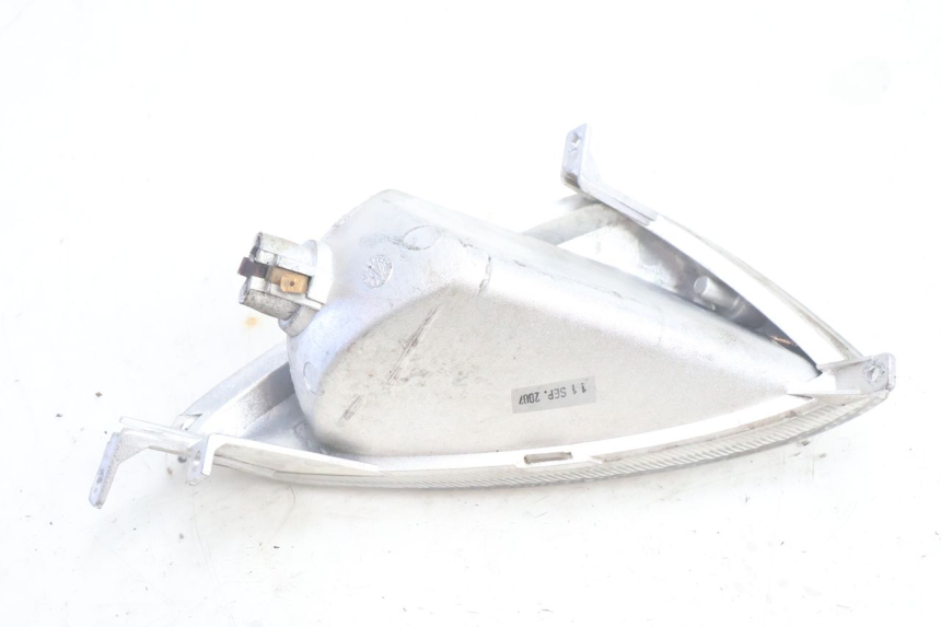 photo de Pisca dianteiro esquerdo YAMAHA YP MAJESTY 125 (2007 - 2010) - Zoom do estado de desgaste