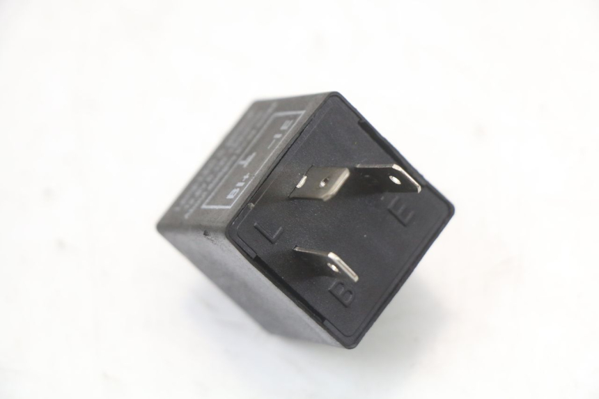 photo de Pisca dianteiro HYOSUNG GTR 125 (2006 - 2008) - Pontos de fixação