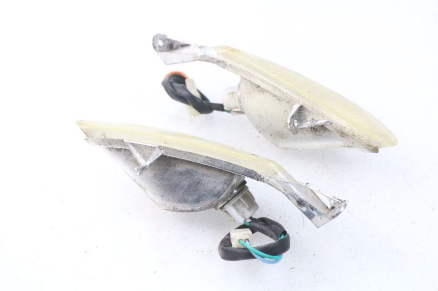 photo de Pisca dianteiro VASTRO R-ONE 4T 50 (2014 - 2022) - Pontos de fixação