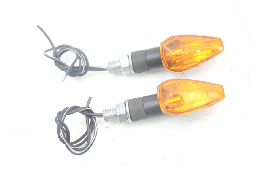 photo de Pisca dianteiro DERBI SENDA SM X-TREME 50 (2006 - 2010) - Detalhe da peça