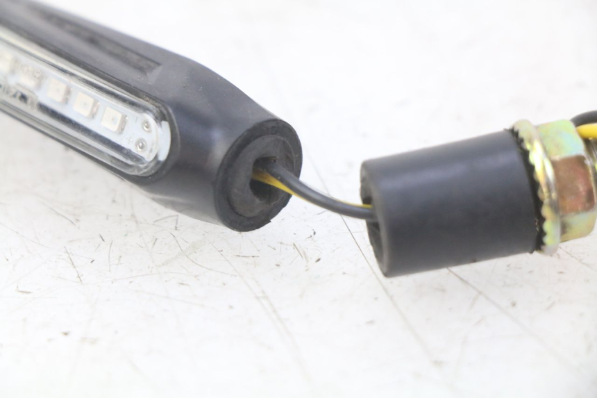 photo de Pisca dianteiro KEEWAY TX 50 (2008 - 2015) - Detalhe da peça