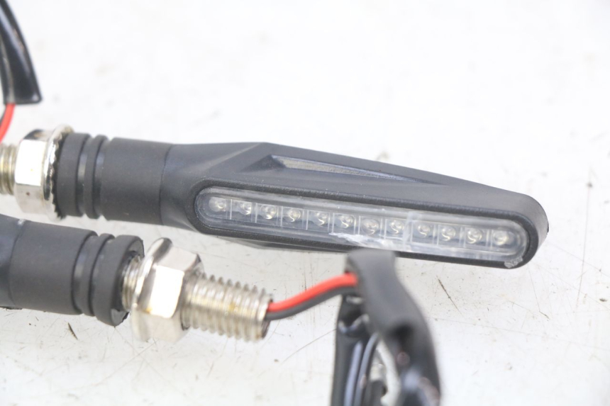 photo de Pisca dianteiro KEEWAY TX 50 (2008 - 2015) - Estado da superfície