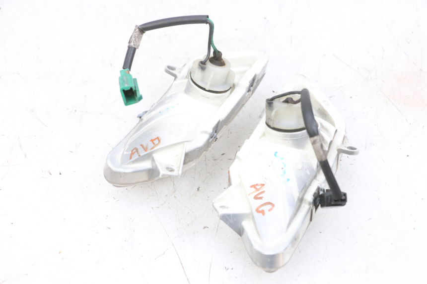 photo de PISCA DIANTEIRO YAMAHA XMAX X-MAX 125 (2006 - 2009) - Zoom do estado de desgaste