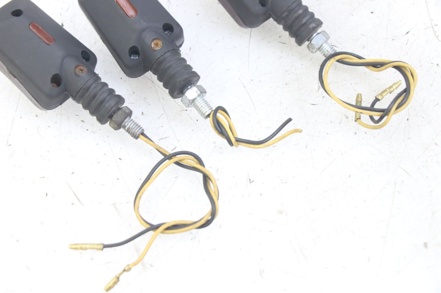photo de PISCA DIANTEIRO YAMAHA XJN DIVERSION 600 (2000 - 2003) - Detalhe da peça