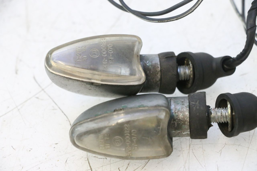 photo de SETAS DIANTEIRAS YAMAHA XJR 1300 (1998 - 2002) - Pontos de fixação