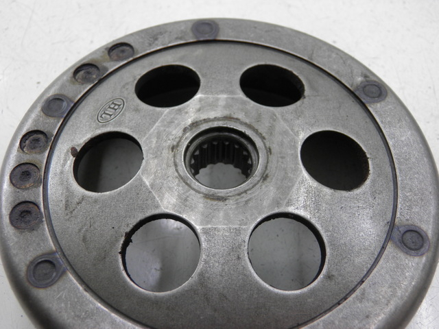 photo de SINO DE EMBREAGEM YAMAHA YP MAJESTY 125 (2002 - 2006) - Zoom do estado de desgaste