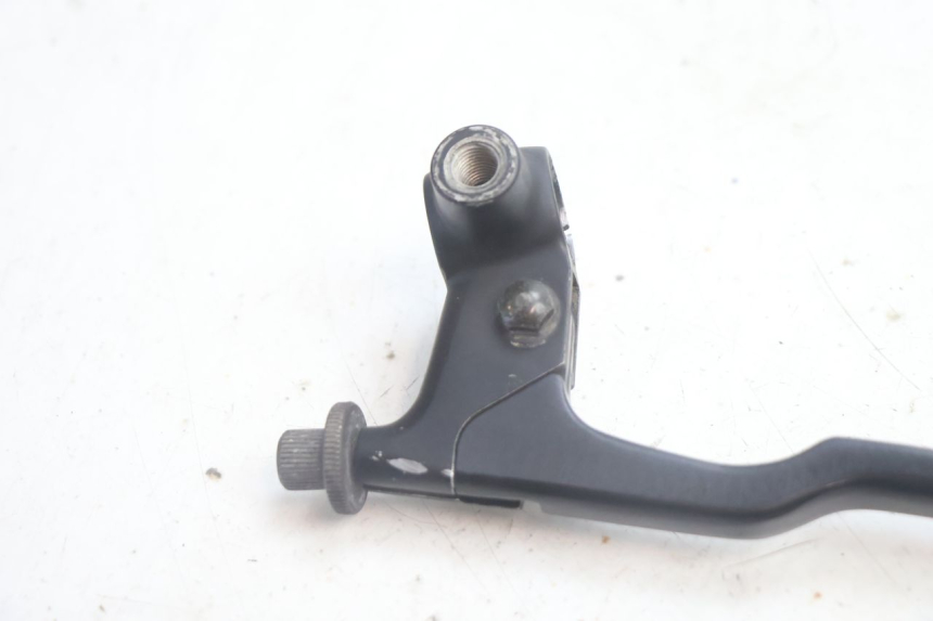 photo de ALAVANCA DE EMBREAGEM SUZUKI DR S 600 (1985 - 1989) - Detalhe da peça