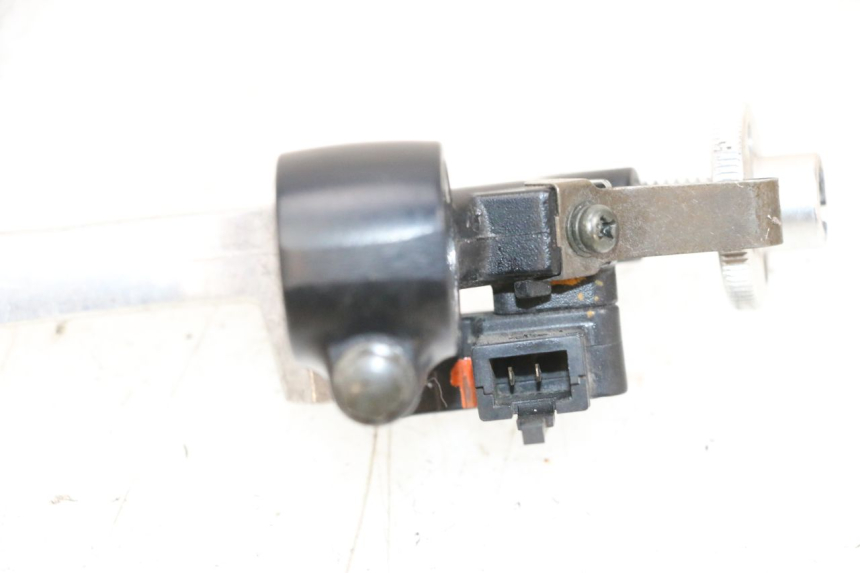 photo de MANETE DE EMBREAGEM SUZUKI GSXR GSX-R 1000 (2003 - 2004) - Detalhe da peça