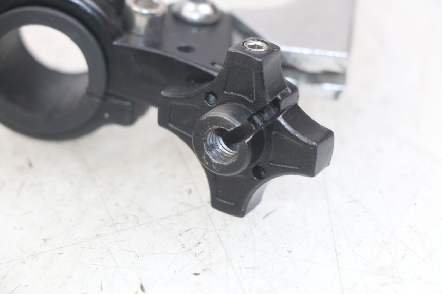 photo de MANETE DE EMBREAGEM APOLLO RFZ 150 - Detalhe da peça