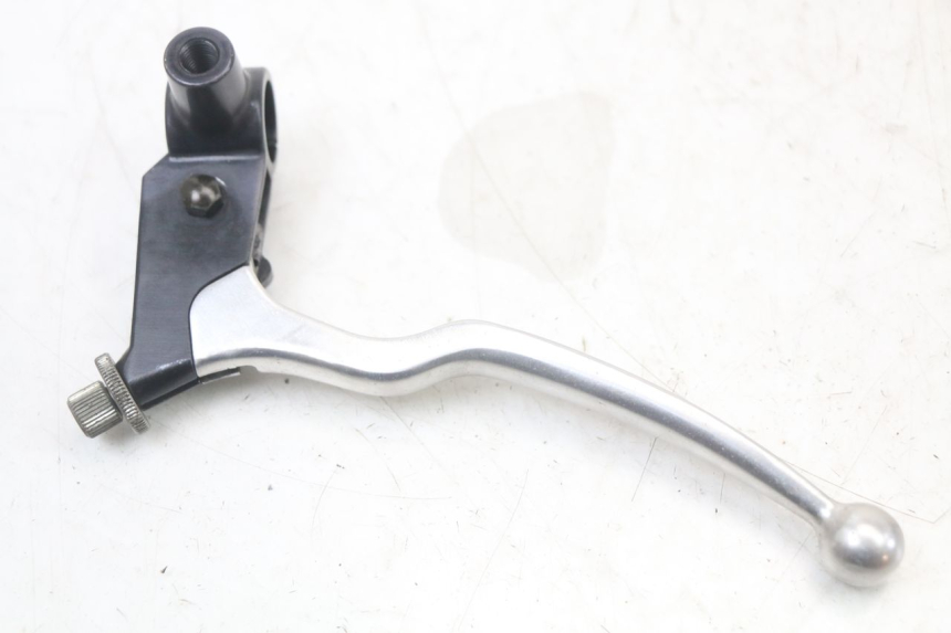 photo de MANETE DE EMBREAGEM SUZUKI GS F 500 (2004 - 2007) - Detalhe da peça