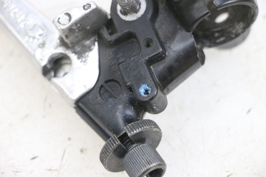 photo de MANETE DE EMBREAGEM YAMAHA TDM ABS 900 (2002 - 2014) - Zoom do estado de desgaste