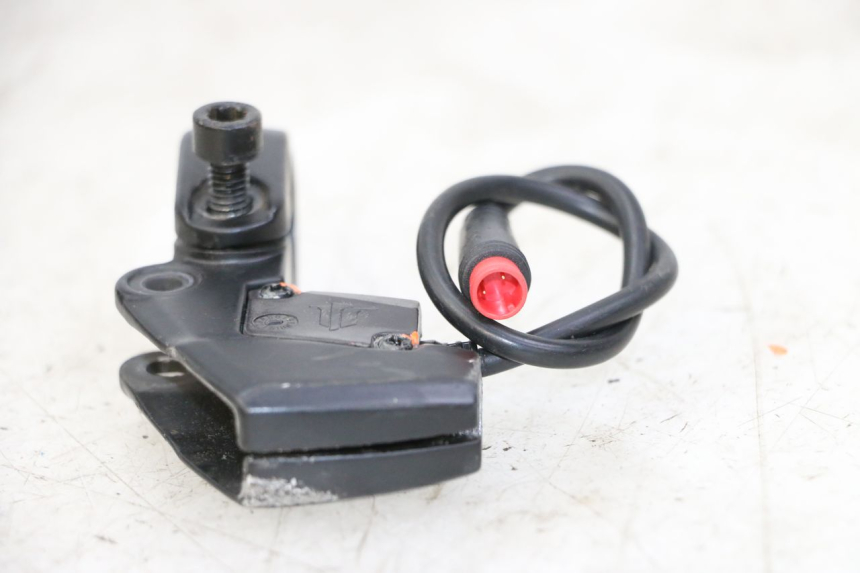 photo de MANETE DE FREIO ESQUERDA URBANGLIDE E-CROSS PRO 1 - Detalhe da peça