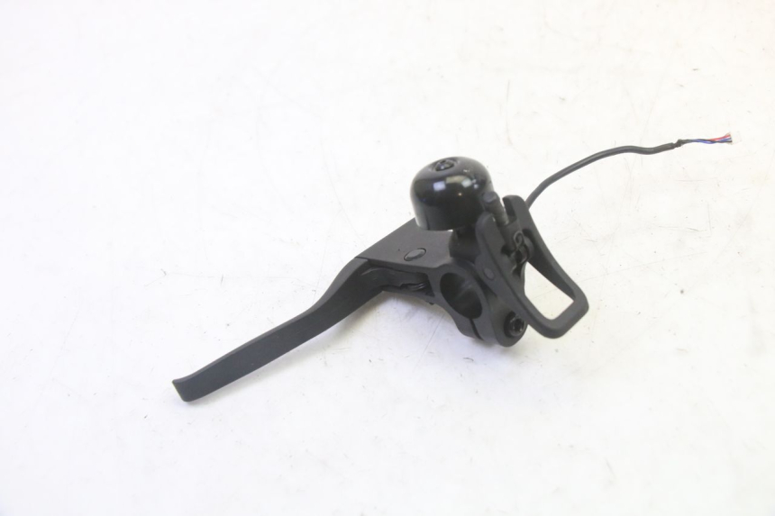 photo de MANETE DE FREIO ESQUERDA SEGWAY NINEBOT F65I 1 - Detalhe da peça