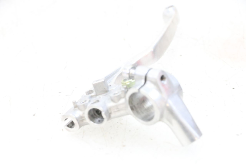 photo de MANETE DE FREIO ESQUERDA YAMAHA NEO'S CORE 1 (2022 - 2026) - Outro ângulo de visão