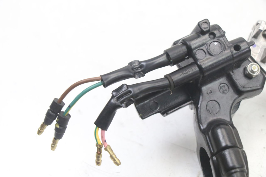 photo de MANETE DE FREIO ESQUERDA HONDA PCX (JF57/JF64) 125 (2014 - 2018) - Pontos de fixação