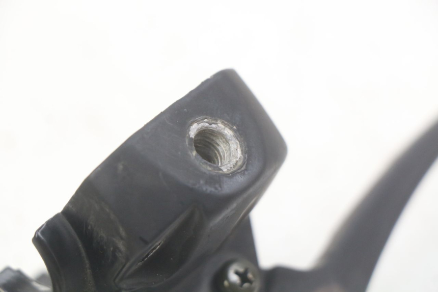 photo de MANETE DE FREIO ESQUERDA KEEWAY RY6 2T 50 (2011 - 2019) - Zoom do estado de desgaste