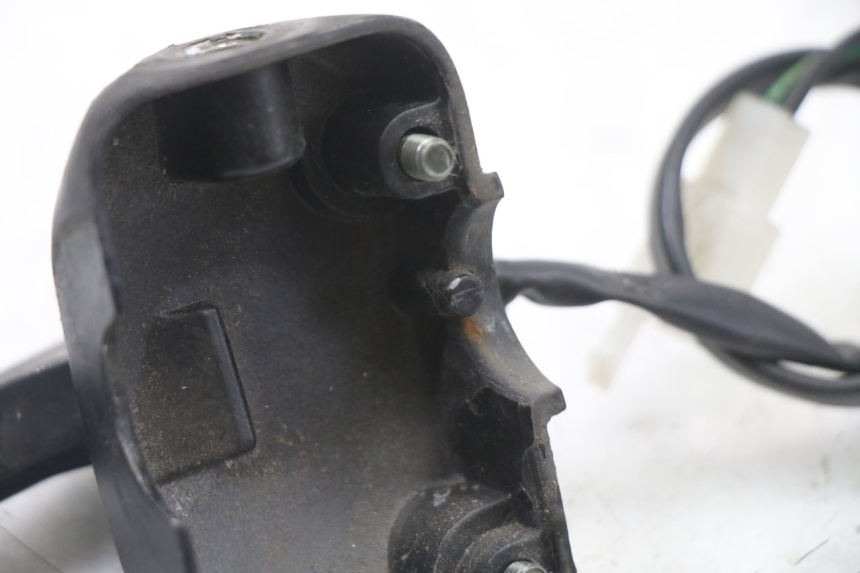 photo de MANETE DE FREIO ESQUERDA UNIVERSAL BIKE ZN50QT-11B 50 (2018 - 2021) - Ampliação técnica