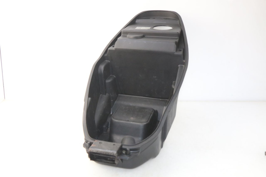 photo de BAÚ DE SELIM KYMCO AGILITY CITY 4T 50 (2008 - 2016) - Ampliação técnica