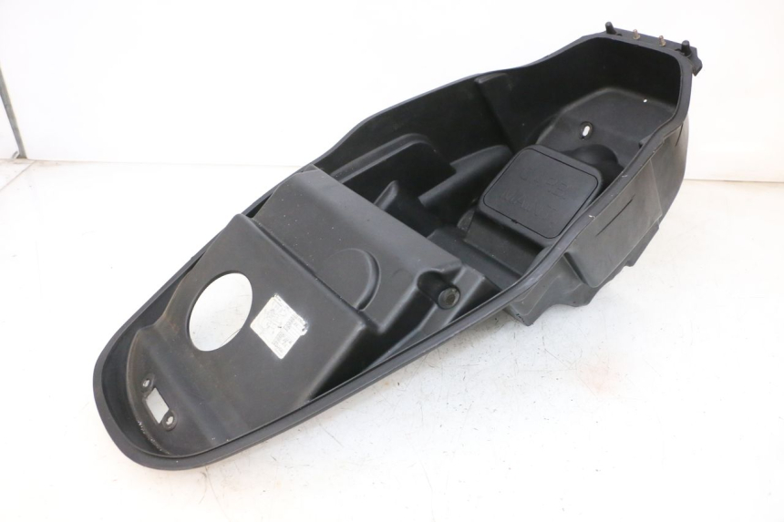 photo de BAÚ DE SELIM KYMCO AGILITY CITY 4T 50 (2008 - 2016) - Ampliação técnica