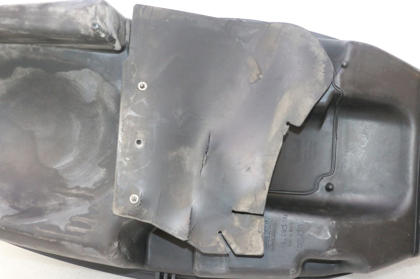 photo de BAÚ DE ASSENTO APRILIA ATLANTIC S 125 (2010 - 2013) - Peça verificada