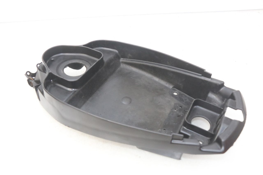photo de BAÚ DE SELIM MBK BOOSTER SPIRIT NAKED 50 (2004 - 2017) - Pontos de fixação
