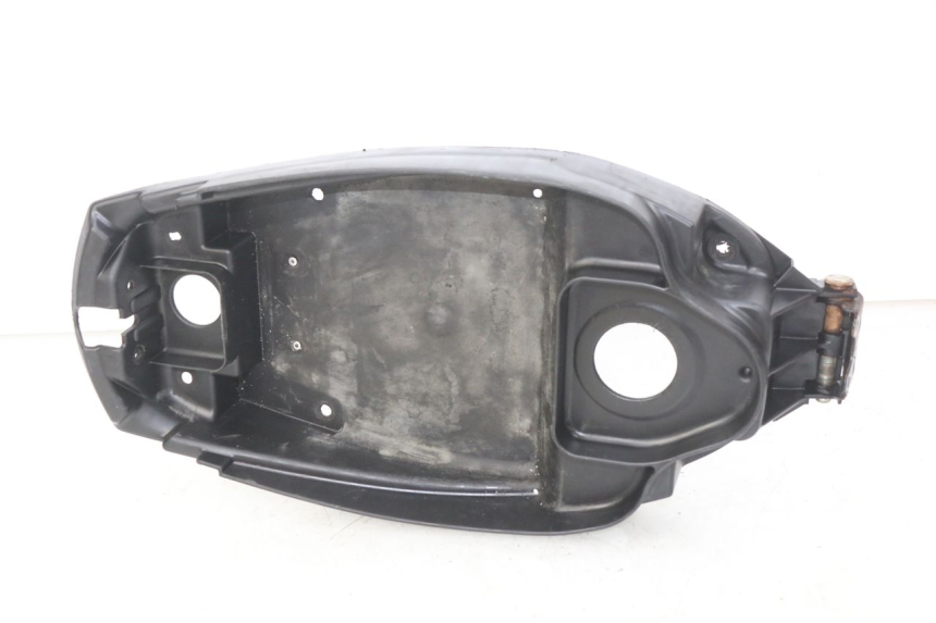 photo de BAÚ DE SELIM YAMAHA BW'S NAKED 50 (2008 - 2019) - Detalhe da peça